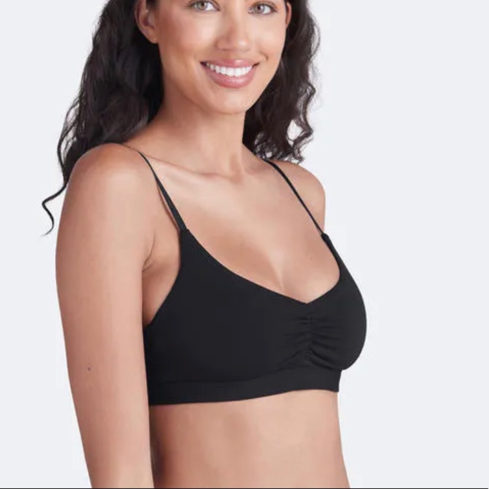 MeUndies Feel Free Ruched Bralette
